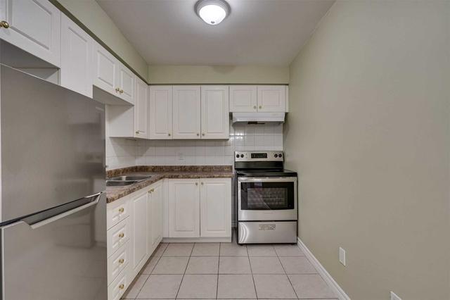314 - 28 Victoria Ave N, Condo with 1 bedrooms, 1 bathrooms and 1 parking in Hamilton ON | Image 2