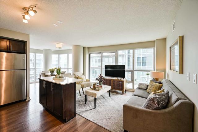 1813 - 155 Legion Rd N, Condo with 2 bedrooms, 2 bathrooms and 1 parking in Toronto ON | Image 28