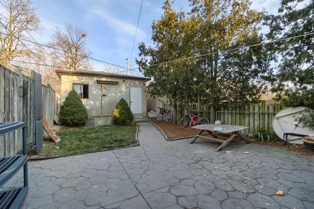 365 Mcroberts Ave E, House detached with 2 bedrooms, 2 bathrooms and 2 parking in Toronto ON | Image 6