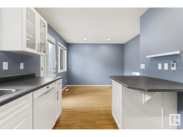 1638 Jamha Rd Nw, House attached with 3 bedrooms, 2 bathrooms and 2 parking in Edmonton AB | Image 11