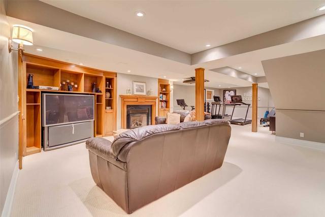 26 Chambery Cres, House detached with 4 bedrooms, 3 bathrooms and 4 parking in Markham ON | Image 19