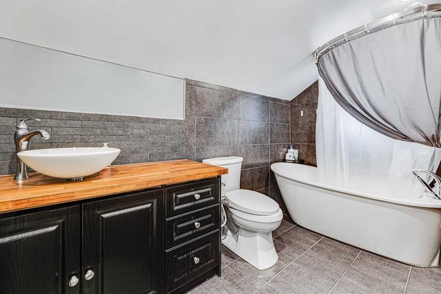 188 Sixth St, House semidetached with 3 bedrooms, 2 bathrooms and 0 parking in Toronto ON | Image 15