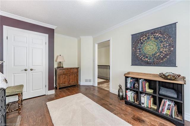83 Parkside Drive, House detached with 2 bedrooms, 2 bathrooms and 4 parking in Guelph ON | Image 7