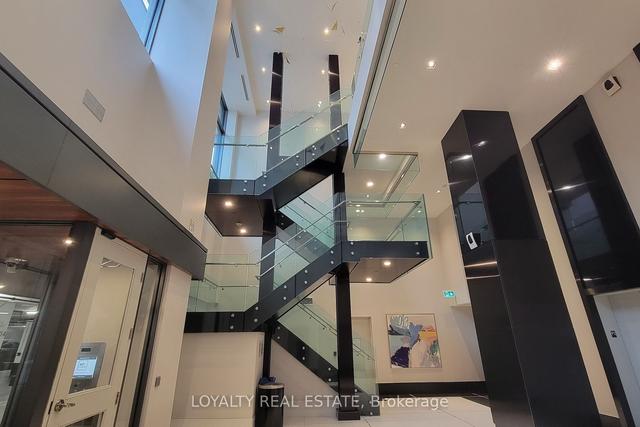 1202 - 181 Bedford Rd, Condo with 2 bedrooms, 2 bathrooms and 0 parking in Toronto ON | Image 32