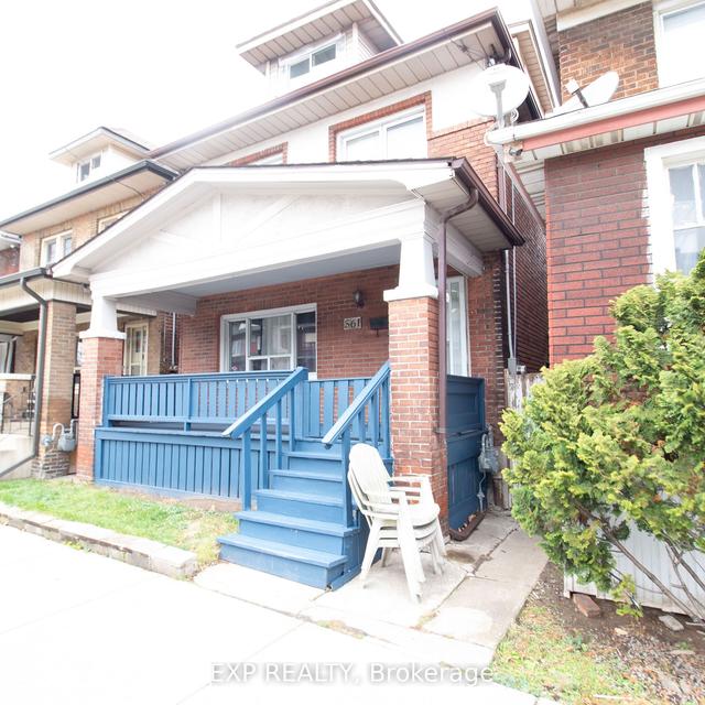 561 Cannon St E, House detached with 5 bedrooms, 2 bathrooms and 1 parking in Hamilton ON | Image 31