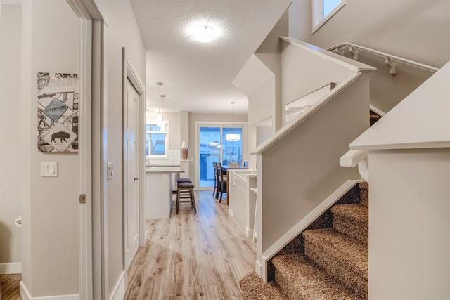 252 Chinook Gate Park Sw, Home with 2 bedrooms, 2 bathrooms and 2 parking in Calgary AB | Image 16