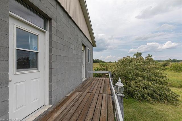 4288 Highway 2 Highway, House detached with 3 bedrooms, 1 bathrooms and 15 parking in Kingston ON | Image 7