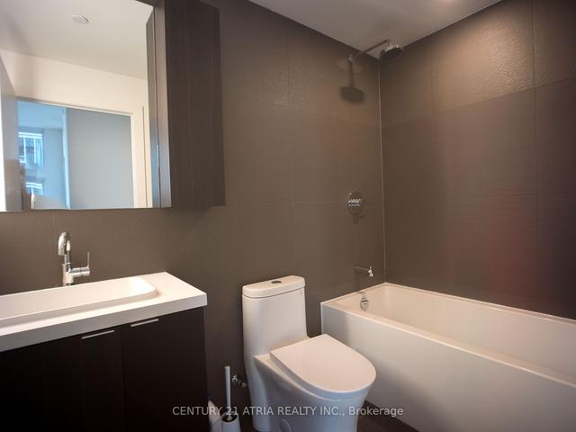 2013 - 35 Mercer St, Condo with 2 bedrooms, 2 bathrooms and 0 parking in Toronto ON | Image 12