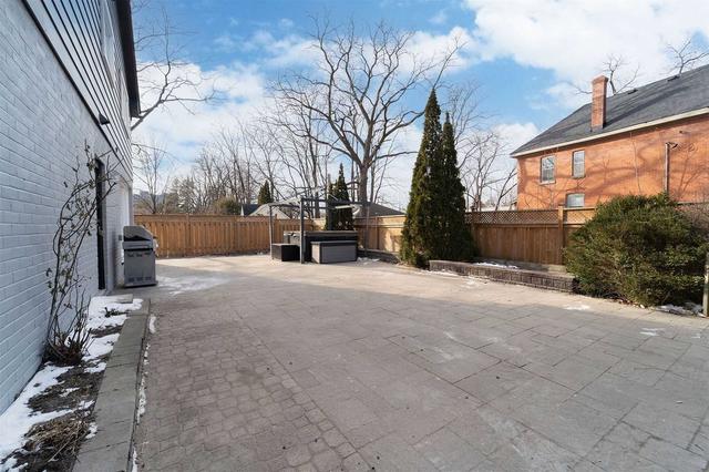 962 Clarkson Rd S, House detached with 4 bedrooms, 4 bathrooms and 6 parking in Mississauga ON | Image 28