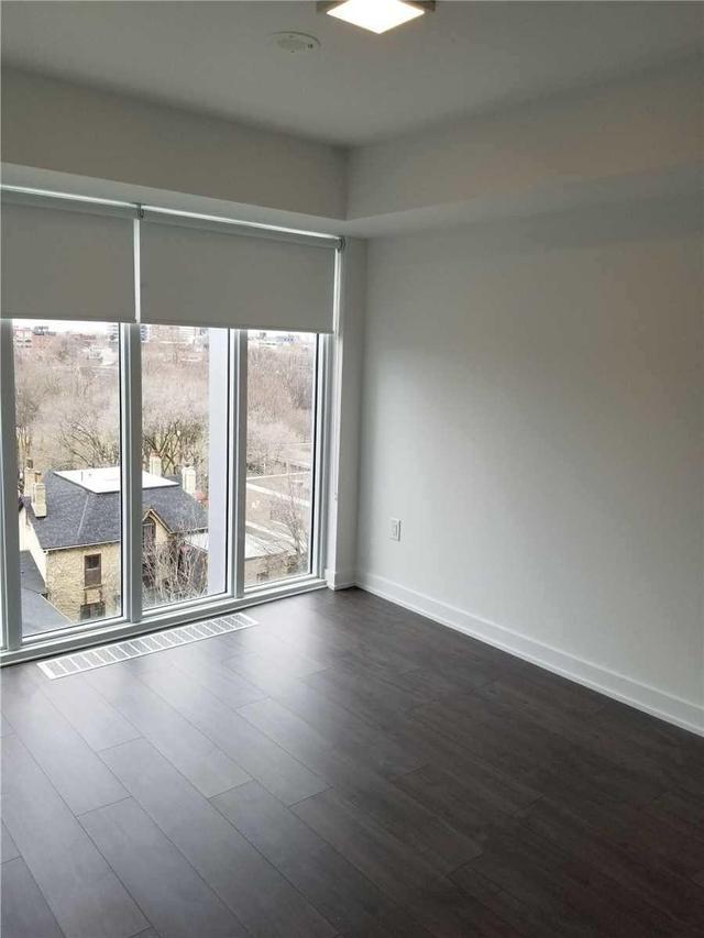815 - 50 Mccaul St, Condo with 1 bedrooms, 2 bathrooms and null parking in Toronto ON | Image 4