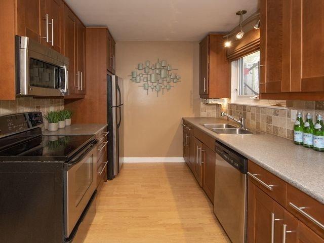 4 Marlborough St, House detached with 4 bedrooms, 2 bathrooms and 3 parking in Brampton ON | Image 22
