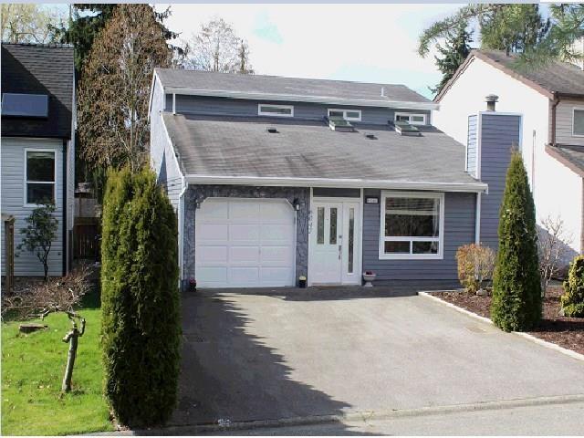 6047 Brooks Crescent, House detached with 3 bedrooms, 3 bathrooms and 4 parking in Surrey BC | Image 1