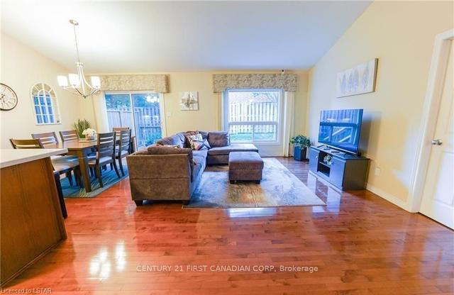 15 - 95 Capulet Lane, Condo with 2 bedrooms, 3 bathrooms and 4 parking in London ON | Image 23