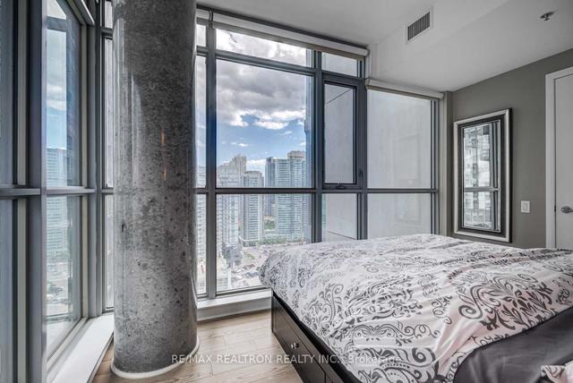2004 - 375 King St W, Condo with 1 bedrooms, 1 bathrooms and 0 parking in Toronto ON | Image 6