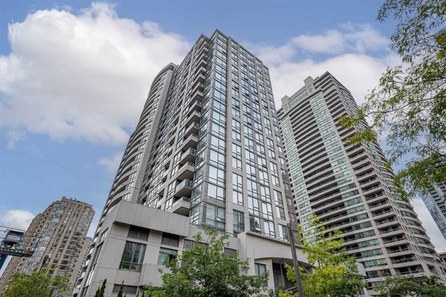 ph 220 - 35 Hollywood Ave E, Condo with 2 bedrooms, 2 bathrooms and 1 parking in Toronto ON | Card Image