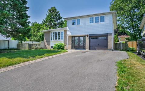 46 Clark Rd, House detached with 3 bedrooms, 4 bathrooms and 4 parking in Ajax ON | Card Image