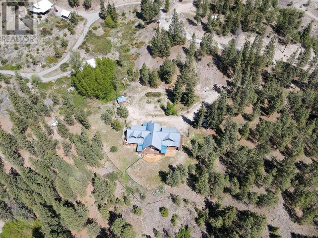 3901 Cottonwood Lane, House detached with 3 bedrooms, 3 bathrooms and null parking in Okanagan Similkameen E BC | Image 2
