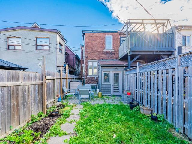 104 Hallam St, House semidetached with 3 bedrooms, 3 bathrooms and 0 parking in Toronto ON | Image 20