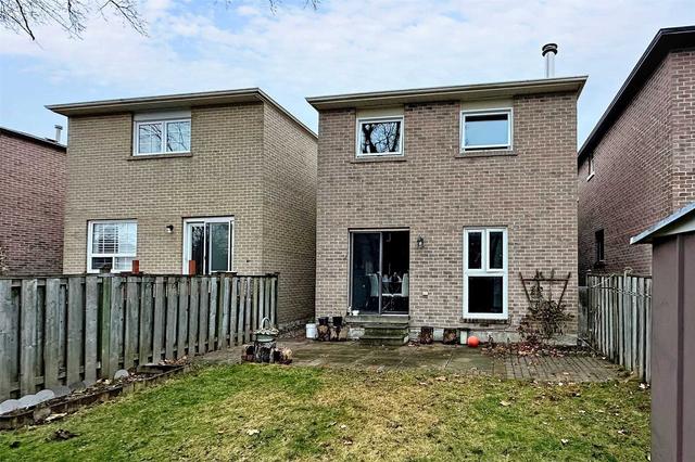 5 Flatwoods Dr, House detached with 3 bedrooms, 4 bathrooms and 6 parking in Toronto ON | Image 35