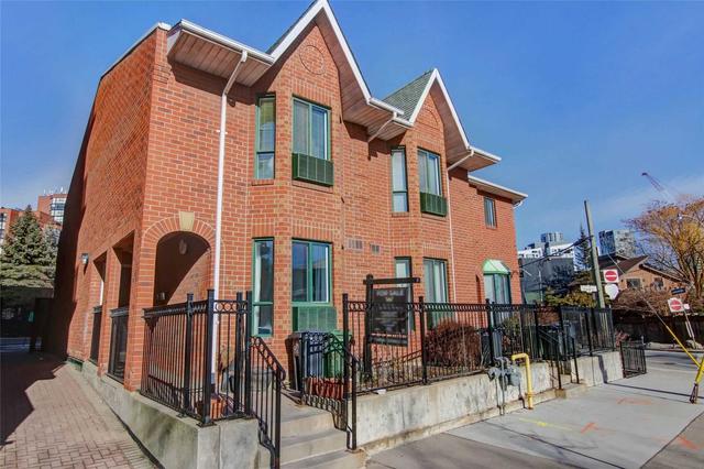 a - 168 Niagara St, Townhouse with 1 bedrooms, 1 bathrooms and 1 parking in Toronto ON | Image 1