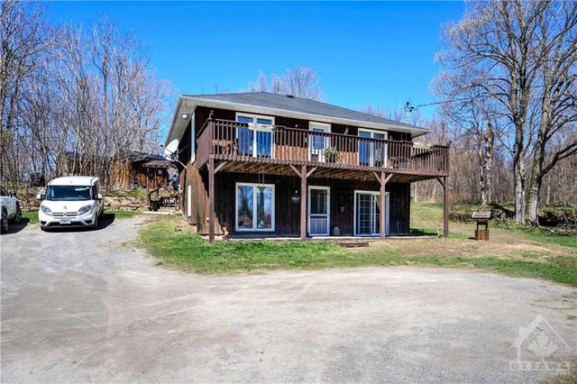 434 Mccann Road, House detached with 2 bedrooms, 2 bathrooms and 15 parking in Rideau Lakes ON | Image 2