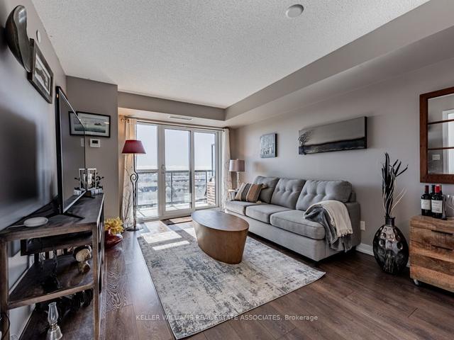 918 - 8 Trent Ave, Condo with 1 bedrooms, 1 bathrooms and 0 parking in Toronto ON | Image 18