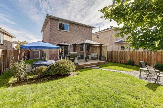 54 Bird St, House detached with 3 bedrooms, 2 bathrooms and 5 parking in Barrie ON | Image 2