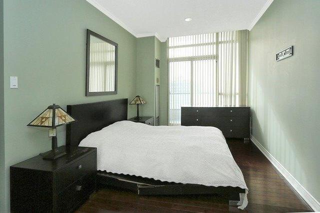 Uph2 - 1 Clark Ave, Condo with 4 bedrooms, 3 bathrooms and 2 parking in Vaughan ON | Image 13