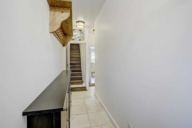 53 Crawford St, House semidetached with 4 bedrooms, 4 bathrooms and 2 parking in Toronto ON | Image 2