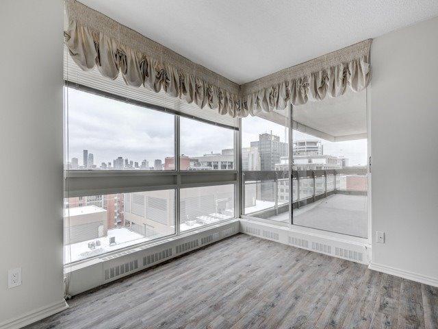 1804 - 61 St Clair Ave W, Condo with 2 bedrooms, 2 bathrooms and 1 parking in Toronto ON | Image 12