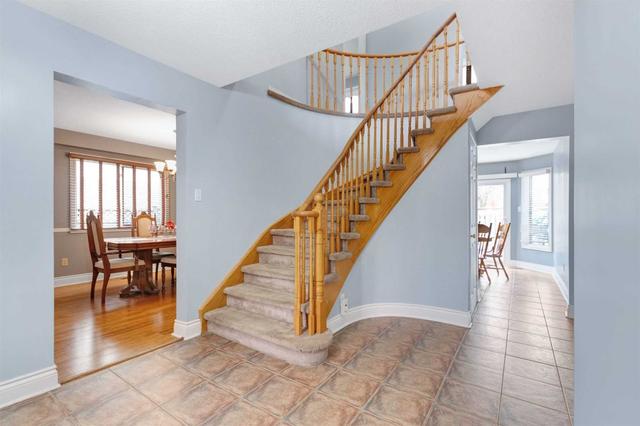 113 Stiver Dr, House detached with 4 bedrooms, 3 bathrooms and 8 parking in Newmarket ON | Image 13