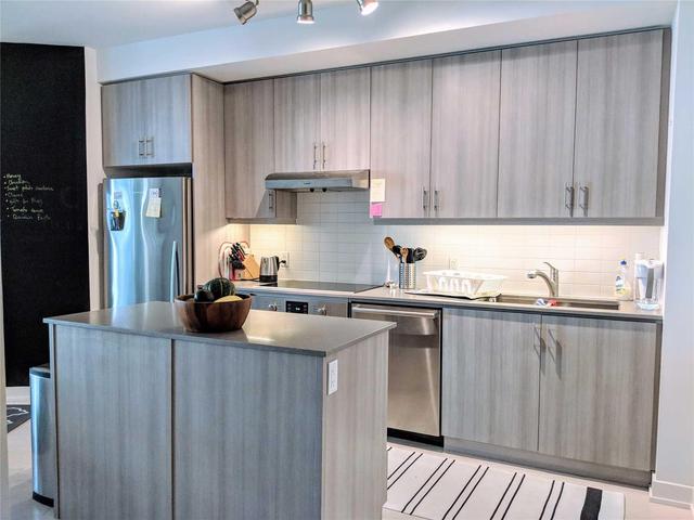 404 - 1 The Esplanade, Condo with 2 bedrooms, 2 bathrooms and null parking in Toronto ON | Image 4