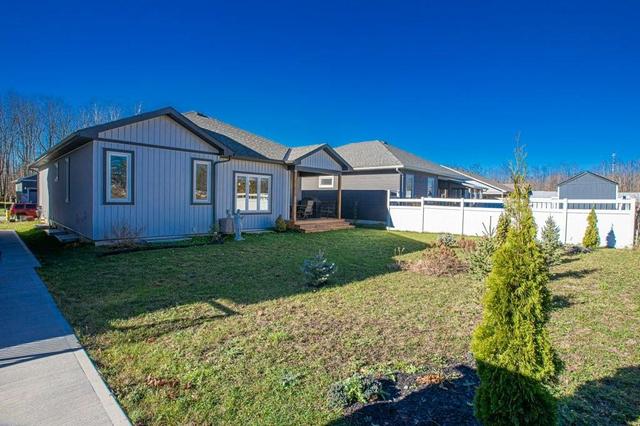 207 Dowsley Crescent, House detached with 2 bedrooms, 2 bathrooms and 4 parking in Brockville ON | Image 21