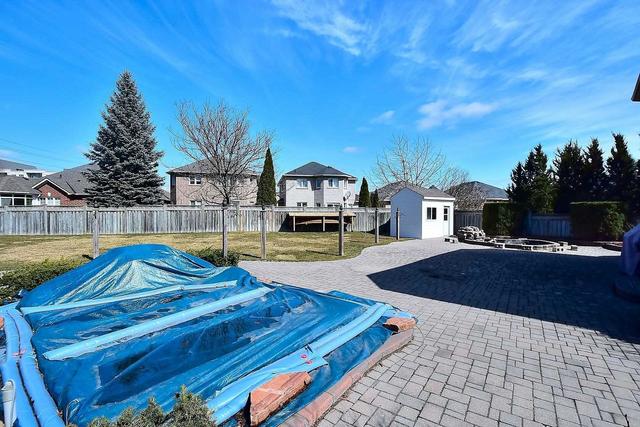15 Pineway Crt, House detached with 4 bedrooms, 4 bathrooms and 6 parking in Whitby ON | Image 29