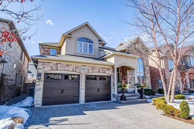 2242 Littondale Lane, House detached with 5 bedrooms, 3 bathrooms and null parking in Oakville ON | Image 2