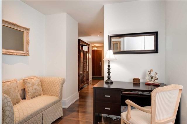 Lph605 - 25 Malcolm Rd, Condo with 3 bedrooms, 2 bathrooms and 2 parking in Toronto ON | Image 2