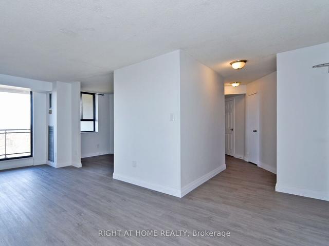 706 - 121 Trudelle St, Condo with 3 bedrooms, 2 bathrooms and 2 parking in Toronto ON | Image 5