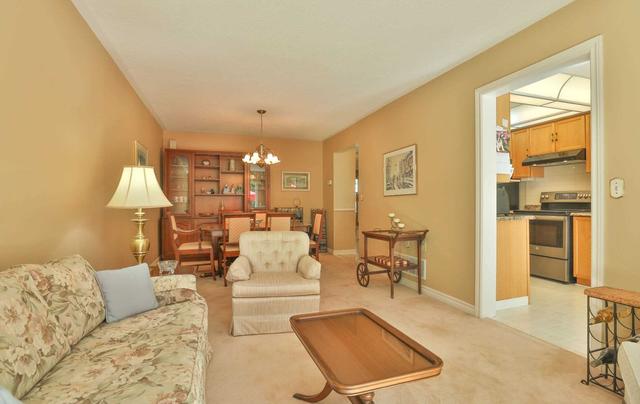 52 Heathcliffe Sq, Townhouse with 3 bedrooms, 3 bathrooms and 2 parking in Brampton ON | Image 27