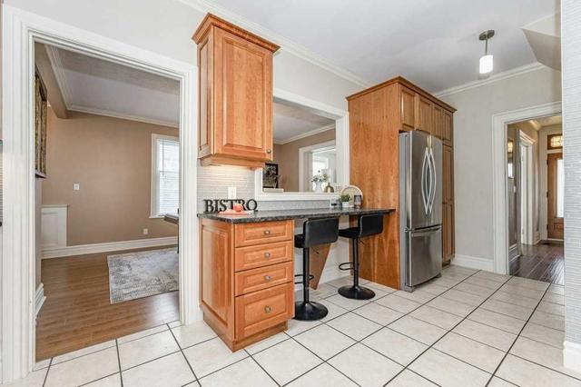 39 Delhi St, House detached with 3 bedrooms, 5 bathrooms and 2 parking in Guelph ON | Image 4