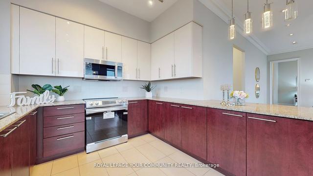 uph 2 - 39 Galleria Pkwy, Condo with 2 bedrooms, 2 bathrooms and 1 parking in Markham ON | Image 2