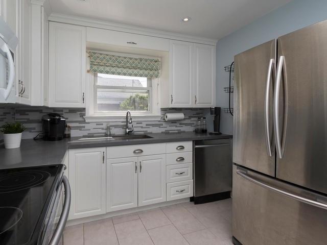 490 Miller Ave, House detached with 2 bedrooms, 2 bathrooms and 4 parking in Oshawa ON | Image 6