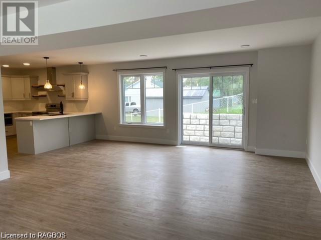 340a Nelson Street, Condo with 3 bedrooms, 2 bathrooms and 2 parking in Kincardine ON | Image 3