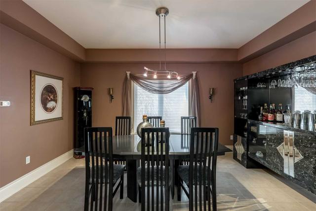 17 Silverado Tr, House detached with 4 bedrooms, 4 bathrooms and 6 parking in Vaughan ON | Image 38