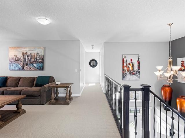 39 Cougar Plateau Place Sw, House detached with 4 bedrooms, 3 bathrooms and 4 parking in Calgary AB | Image 26