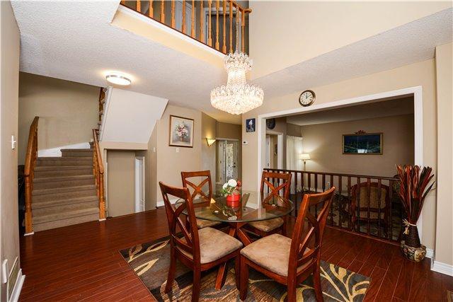 132 Leeward Dr, House detached with 4 bedrooms, 4 bathrooms and 2 parking in Brampton ON | Image 3