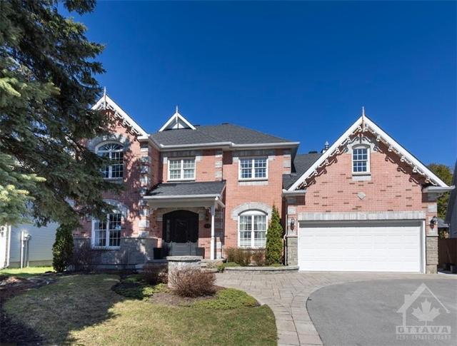 53 Crantham Crescent, House detached with 4 bedrooms, 3 bathrooms and 6 parking in Ottawa ON | Image 1