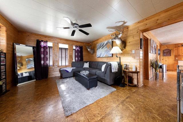 26 Perch Lake, Home with 4 bedrooms, 1 bathrooms and 4 parking in Frenchman Butte No. 501 SK | Image 12