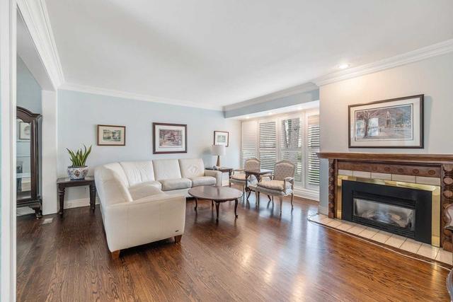 37 Hartfield Rd, House detached with 4 bedrooms, 2 bathrooms and 8 parking in Toronto ON | Image 34