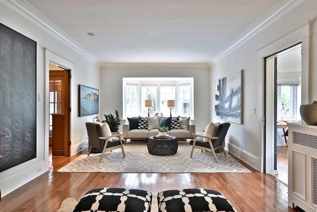 60 Playter Blvd, House detached with 4 bedrooms, 3 bathrooms and 1 parking in Toronto ON | Image 2