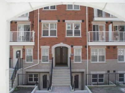 80 - 37 Four Winds Dr, Townhouse with 2 bedrooms, 2 bathrooms and 1 parking in Toronto ON | Image 1